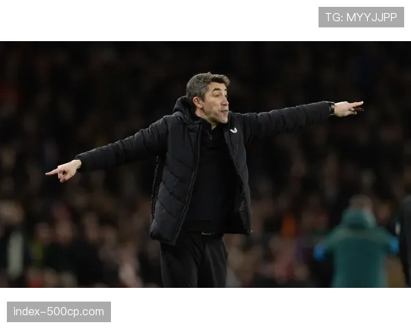 动态：狼队聘请前橄榄球教练加入团队，专项提升球员争抢头球的身体对抗技巧